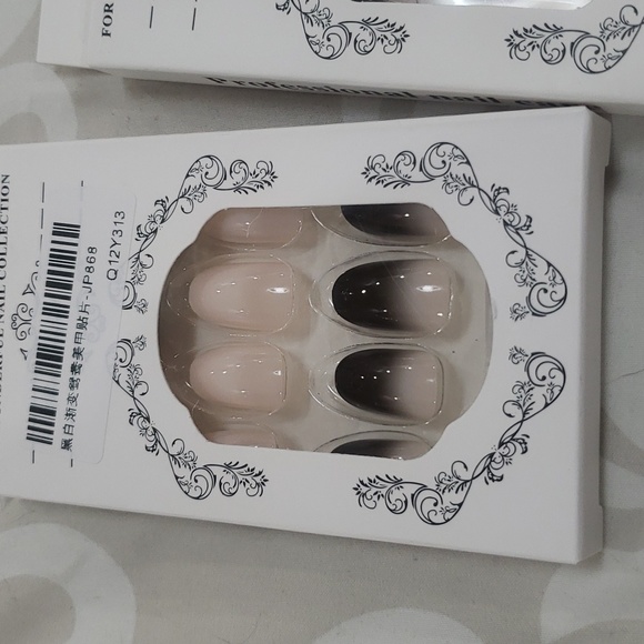 Long Oval Fake Press On Nails Decor Nails Full Cover French White Black Gradient - Picture 7 of 7